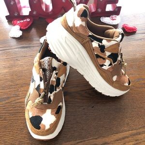 UGG women’s sneaker